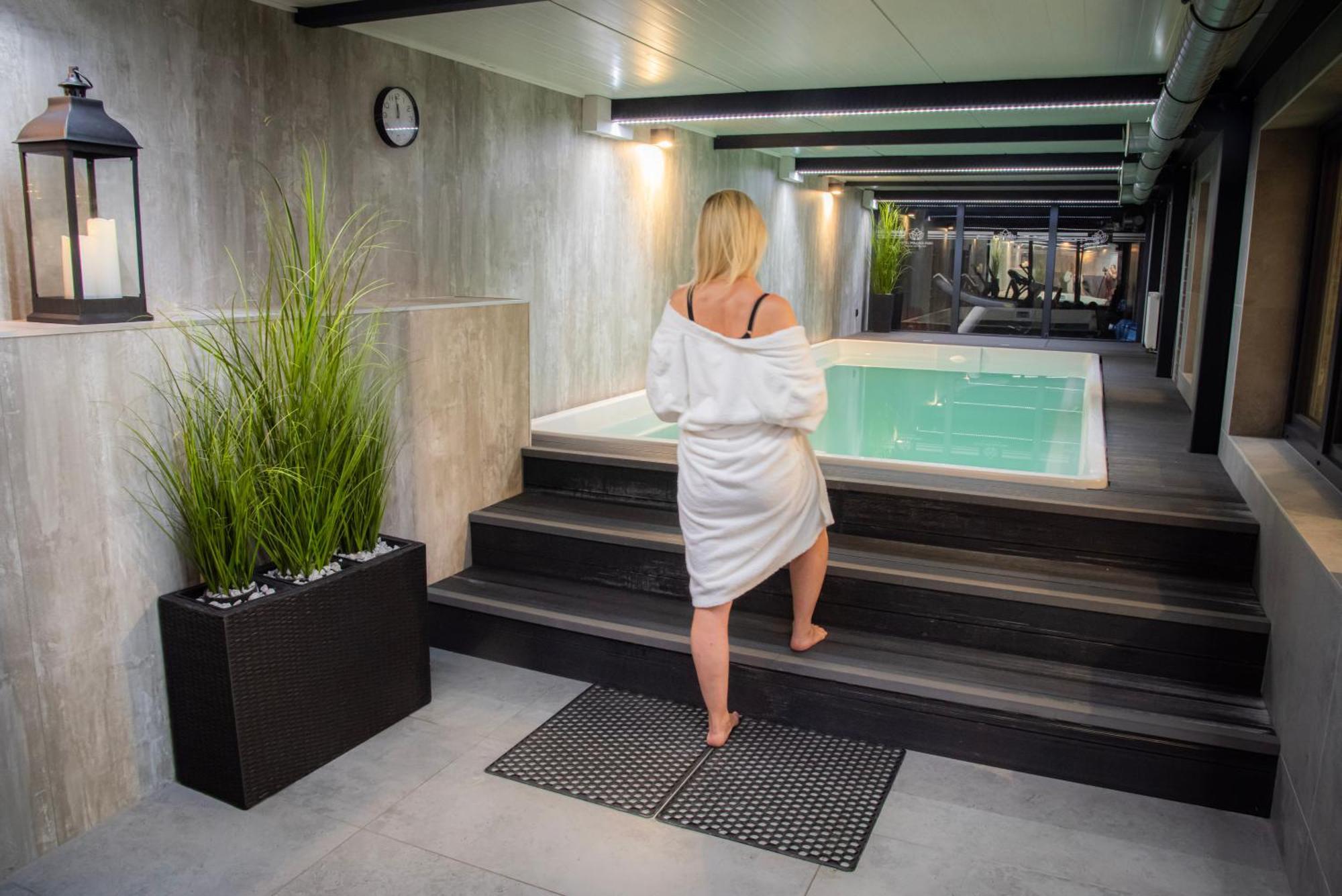 Hotel Polonia Park Medical Center & Spa 부스코-즈드로이 외부 사진